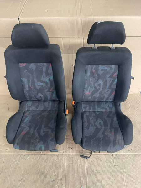 Original VW Golf 3 Fahrer & Beifahrersitz 1H0881318 1H0881317A gebraucht MT997