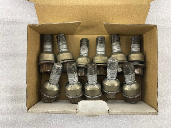 1x Radschraube M14x1,5 Porsche 996 997 Boxter & Cayman Kopf 19mm