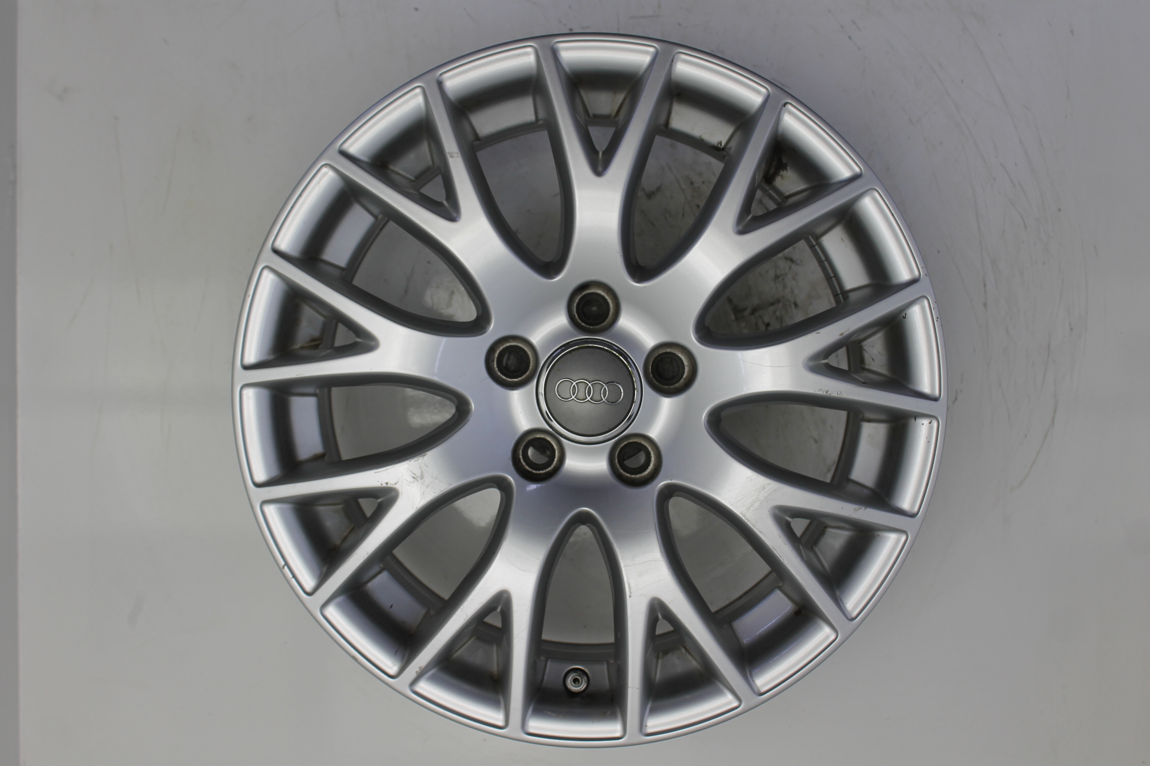 Original Audi A4 8E 8H B7 B6 17 Zoll Felgen Satz 8H0601025H 8H0601025F R1 AUDI A4 8E AUDI A4