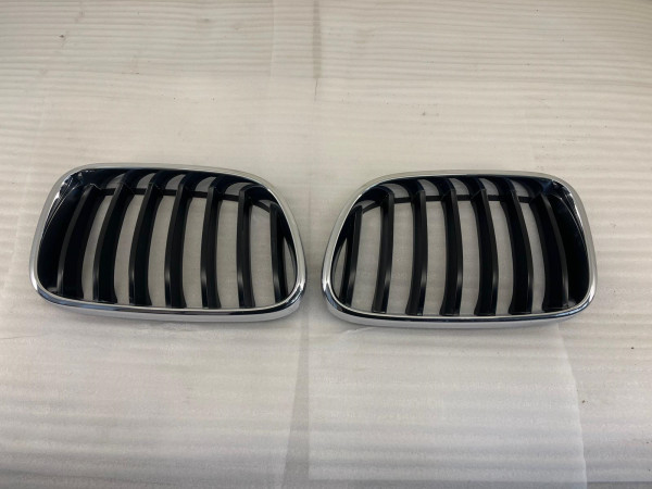 Original BMW X3 F25 Ziergitter Niere Front Rechts Links 51117210726 51117210725 MT1150