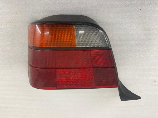 Original BMW 3er E36 Touring Rücklicht Rückleuchte Heckleuchte links 8371933 gebraucht MT1057