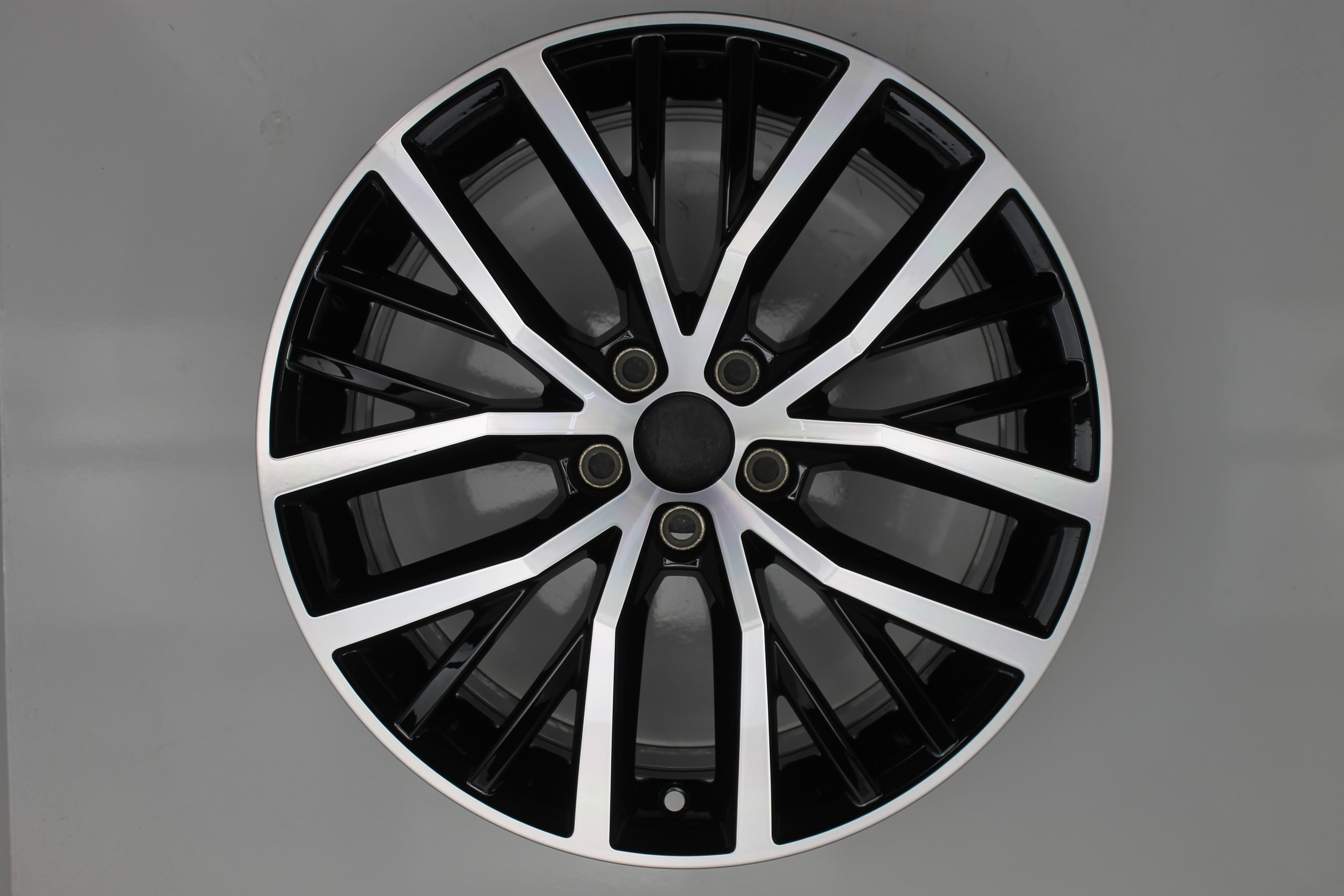 VW POLO VOLKSWAGEN Original Felgen Felgen Reifenprofi.de Reifen, Felgen und