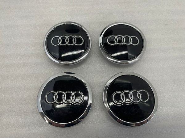 Original Audi Nabendeckel 8T0601170A Felgenkappen Schwarz glänzend lackiert gebraucht 3B