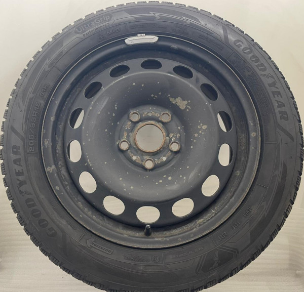 Original VW Golf 7 5Q0601027BS 16 Zoll Winterräder 6x16 ET48 205/55 R16 316-C