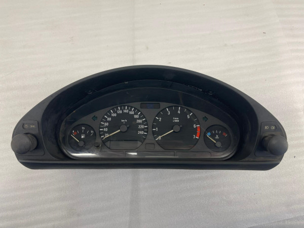 Original BMW 3er E36 Tachometer Tacho Kombiinstrument Instrumententafel 88311221 MT1147