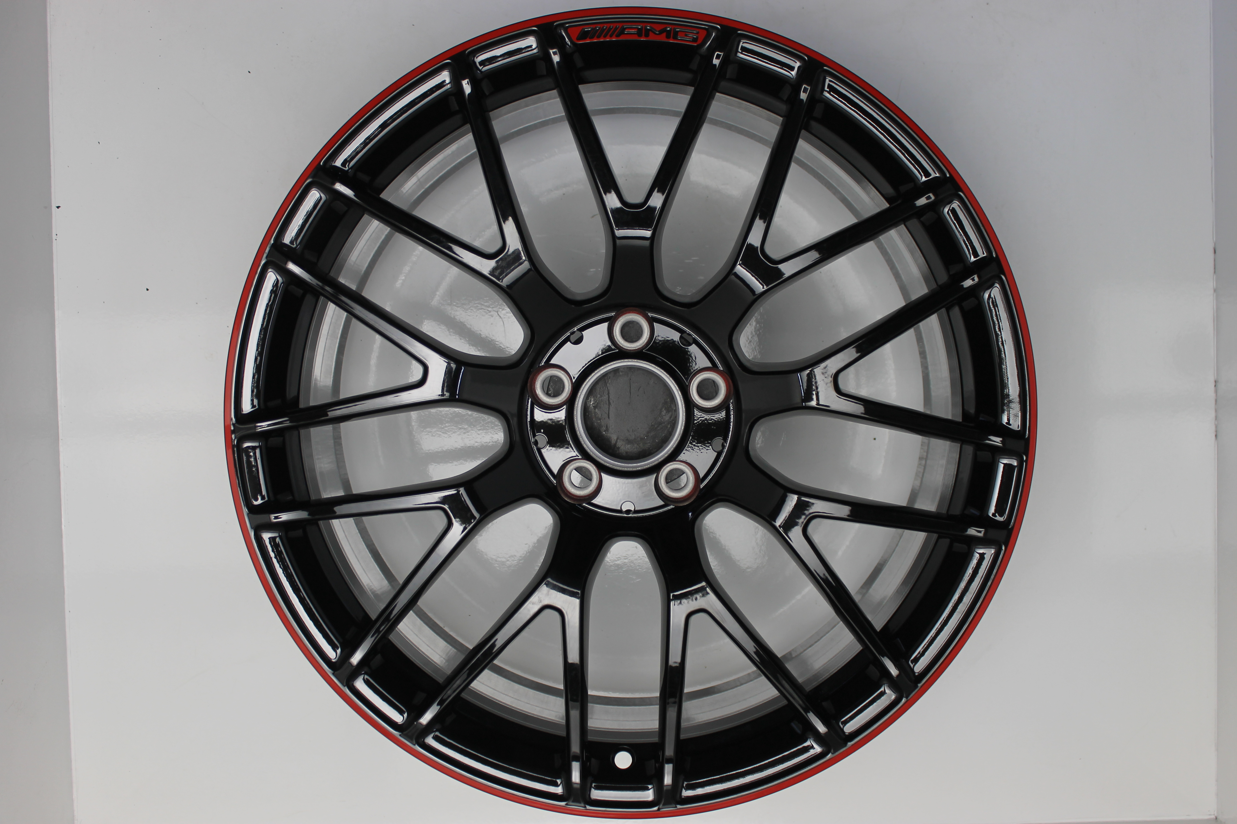 Original Mercedes Benz C Klasse Amg W205 A2054011700 800 Felgensatz 19 Zoll E1 Mercedes C Klasse W205 Mercedes C Klasse Mercedes Original Felgen Felgen Reifenprofi De Reifen Felgen Und Komplettrader Online Gunstig Kaufen