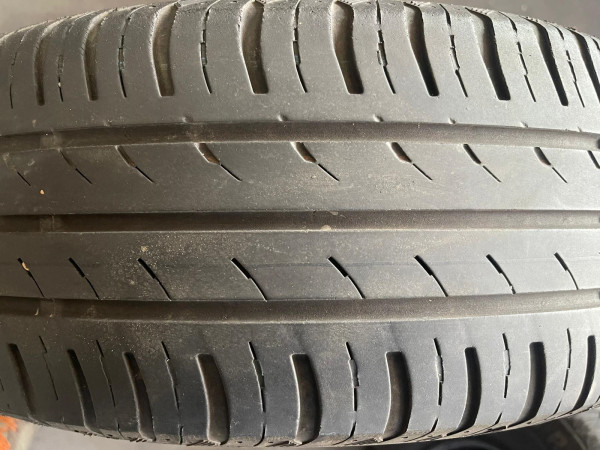 Continental Contact 3 185/65 R15 88T Sommerreifen DOT 2018 4mm 323-A