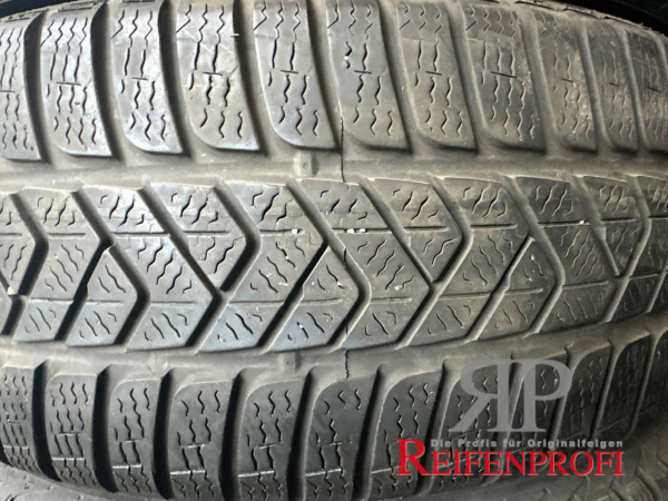Pirelli Sottozero 3 225/45 R18 95V Winterreifen DOT 18 4mm 323-A*