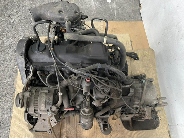 Original VW Motor mit Getriebe Golf 2 010321105 026103378O gebraucht M10
