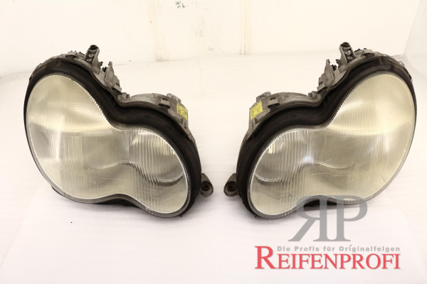 Original Mercedes C-Klasse A2038200261 A2038200161 Scheinwerfer gebraucht MT768