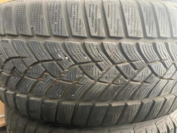Goodyear Ultra Grip Perf.+ 235/45 R18 98V Winterreifen DOT 2021 5,5mm S47