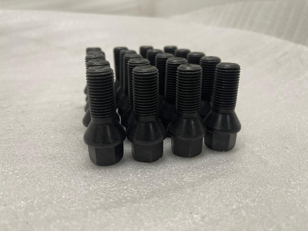 20x Radschrauben M14x1,5x28 Kegel Kegelbund passend auf Diverse Felgen Schwarz SW17 L28