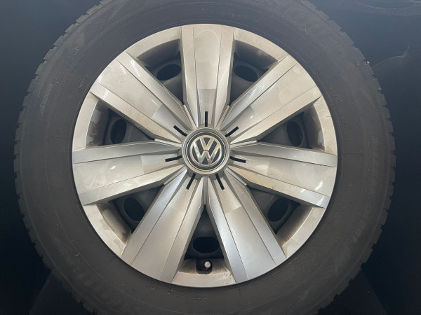 Original VW T-Roc 16 Zoll 6x16 ET43 Winterräder 5Q0601027AM 5Q0601027BM 205/60 R16 S8