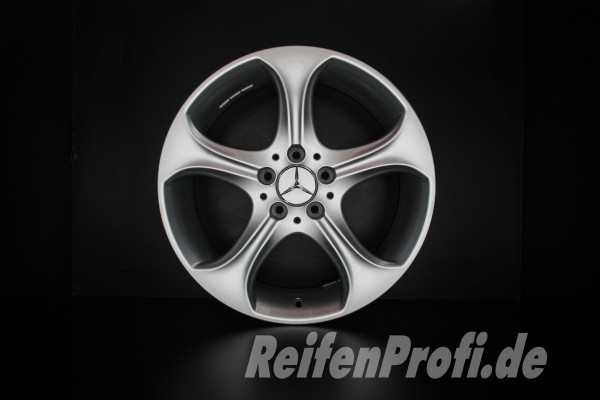 Original Mercedes Benz C Klasse W205 A2054010600 700 Felgen Satz 18 Zoll 744 B2 Mercedes C Klasse W205 Mercedes C Klasse Mercedes Original Felgen Felgen Reifenprofi De Reifen Felgen Und Komplettrader Online Gunstig Kaufen
