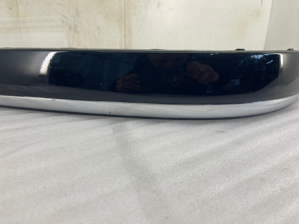 Original Mercedes E-Klasse vorne rechts Zierleiste Stoßstange A2118800612 gebraucht MT1125