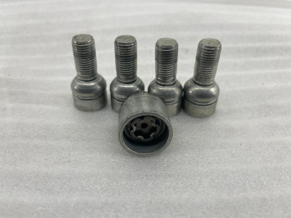 4x Radschrauben Felgenschloss M14x1,5 Kugel Länge 28 VW Mercedes Seat Skoda Audi