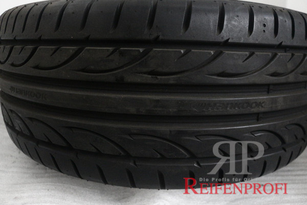 Hankook V12 EVO2 Sommerreifen 245/45 R18 100Y DOT 2016 7mm RR10-B