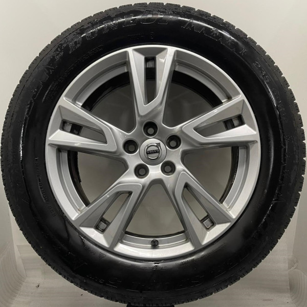 Original Volvo XC60 18 Zoll Winterräder 31362866 7,5x18 ET50,5 235/60 R18
