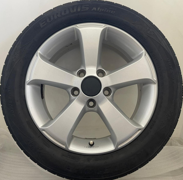 Original VW Touran 1T6071496C 6x16 ET50 205/55 R16 91H Winterräder DOT 2017 5,0-5,5mm S41