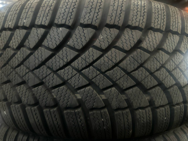 Bridgestone Blizzak LM005 225/40 R18 92V Winterreifen DOT 2024 7,5mm