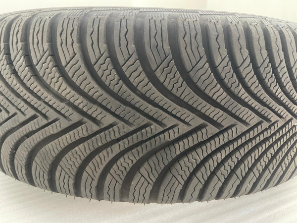 Michelin Alpin 5 ALP5 215/55 R17 94V Winterreifen DOT 2024 7,0-7,5mm 228-A
