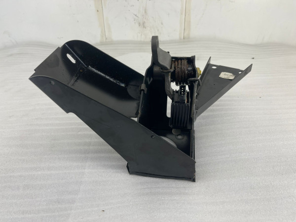 Original BMW 8er E31 981 5665216 Schalteraufnahme Rechtslenker gebraucht MT957