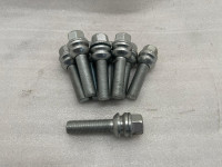 1x Radschrauben M14x1,5 Kugel Kugelbund Silber passend auf Diverse Felgen Porsche Audi Q7 SW19 L48